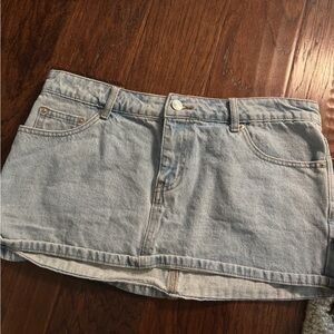 Edikted Chiara Denim Micro Skirt